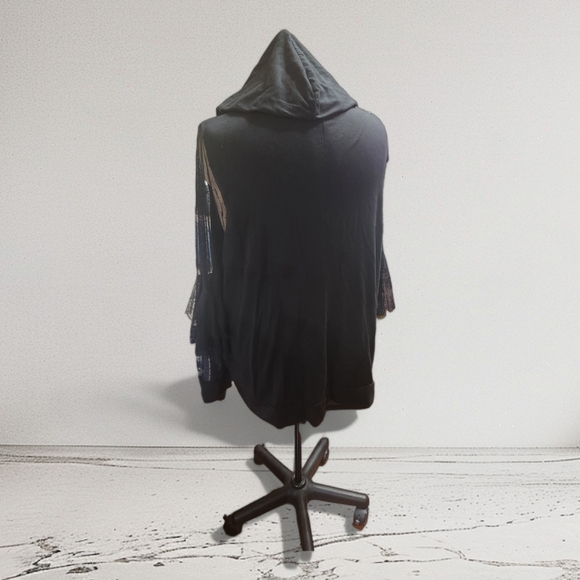 LIVI ACTIVE BY LANE BRYANT BLACK HOODIE WITH LACE SLEEVES 26/28 EUC - Picture 6 of 9